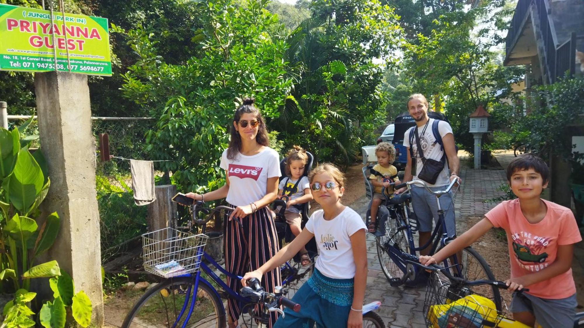 Priyanna Guest, Forest View Polonnaruwa Værelse billede